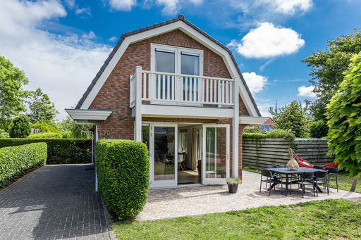 Gouden Spar bungalow type larix